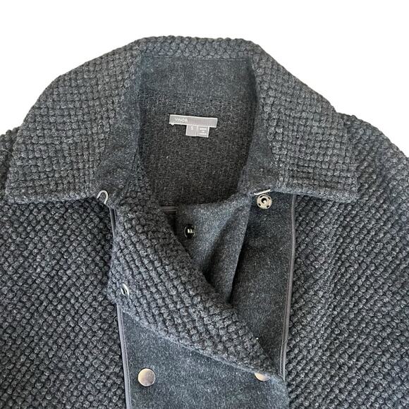 Vince. Women’s Sherpa Boucle Double Breasted Dark Carbon Charcoal Wool Coat Sz S - Picture 3 of 11